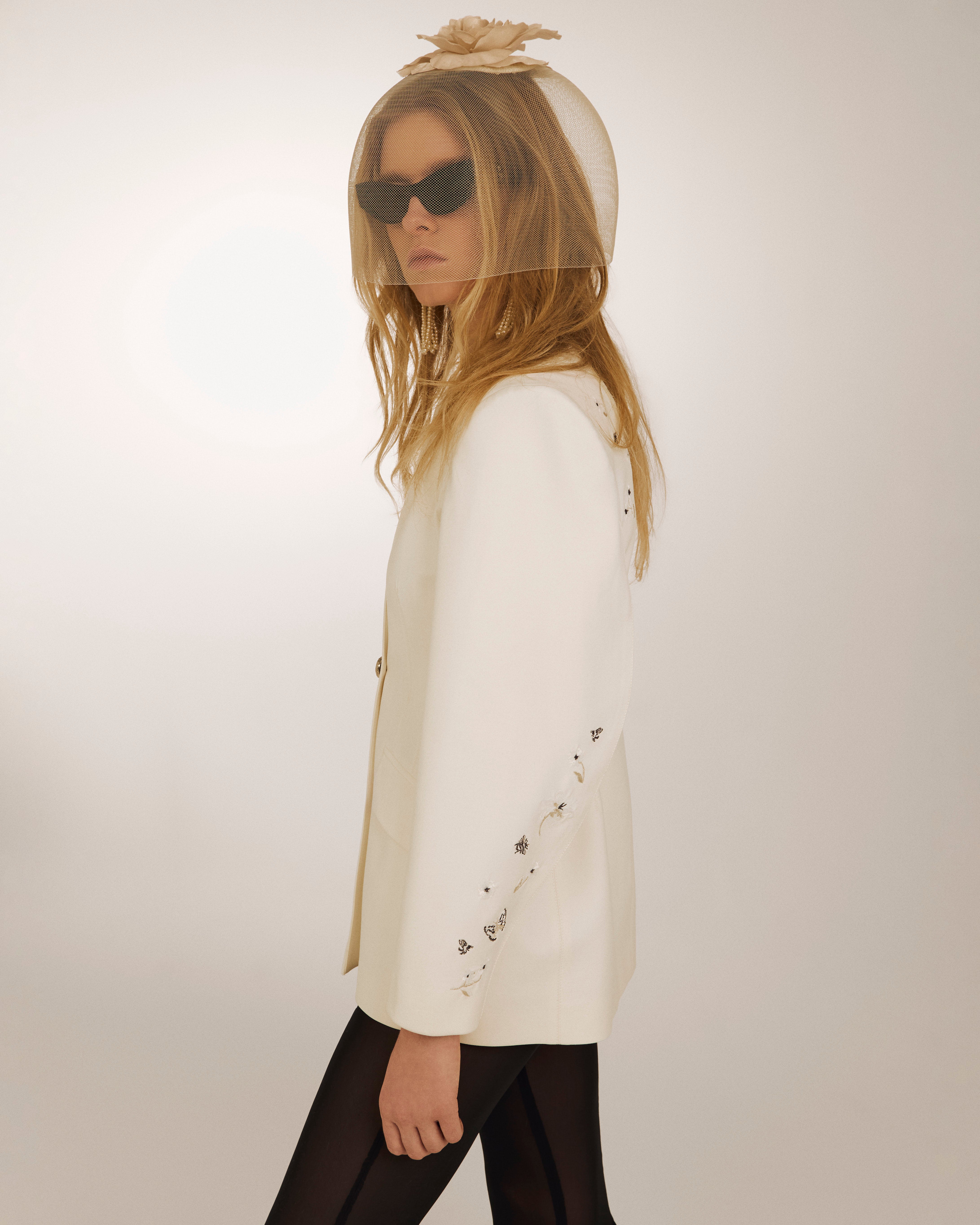 Spring Look 334 (Salute)